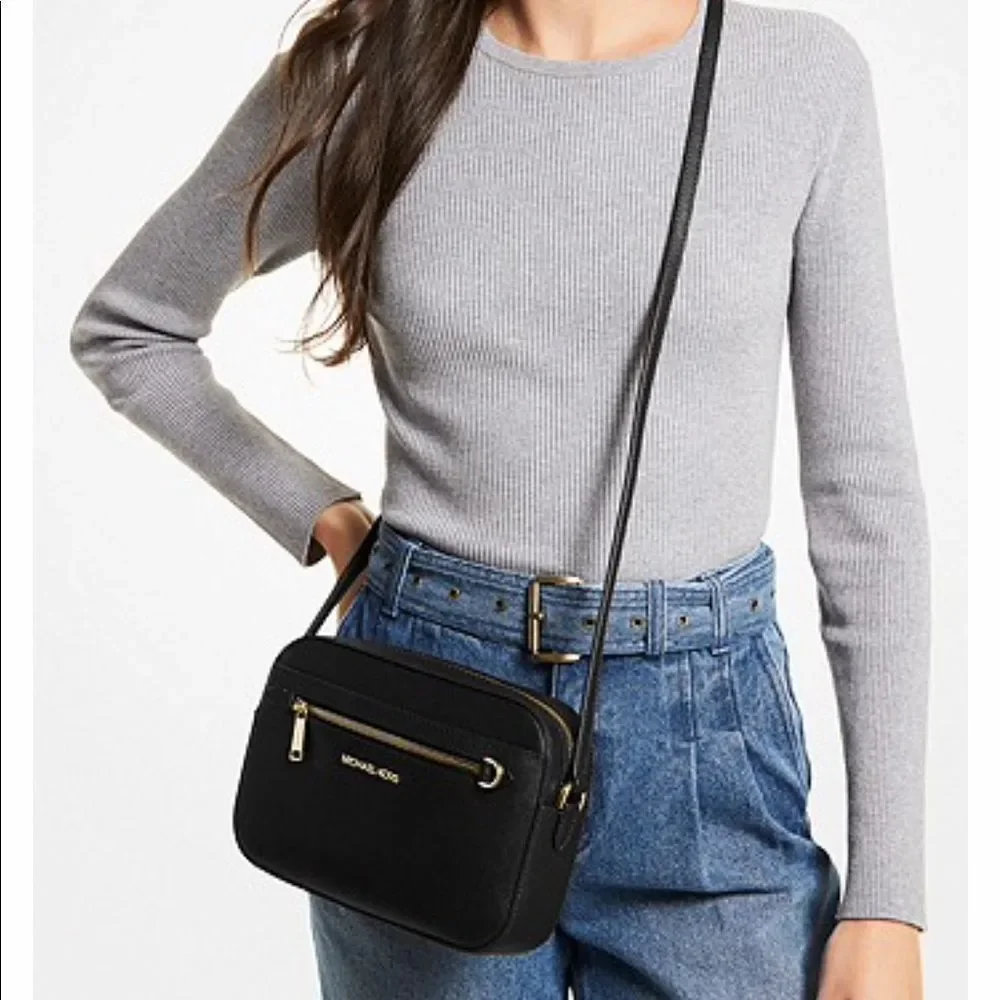 ‼️ ONE DAY SALE 100$ Michael Kors large chain Crossbody